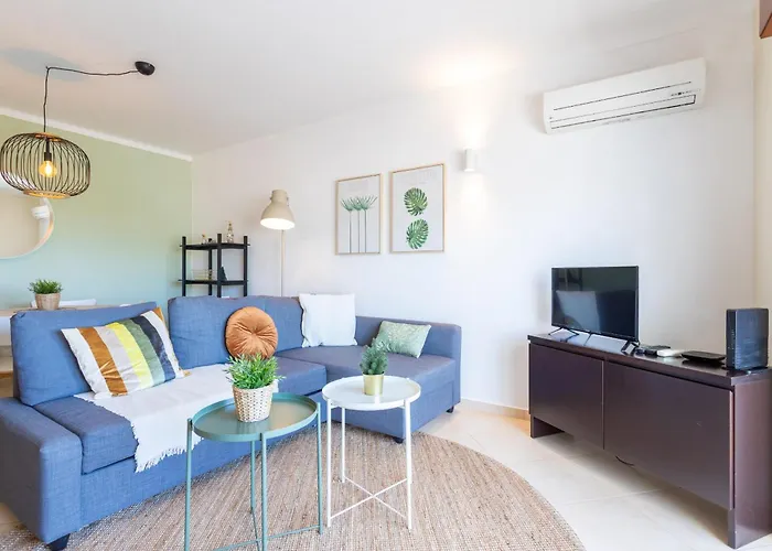 #005 Encosta Apartment Pool & Relax Area Apartamento *