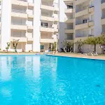 #005 Encosta Apartment Pool & Relax Area Apartment